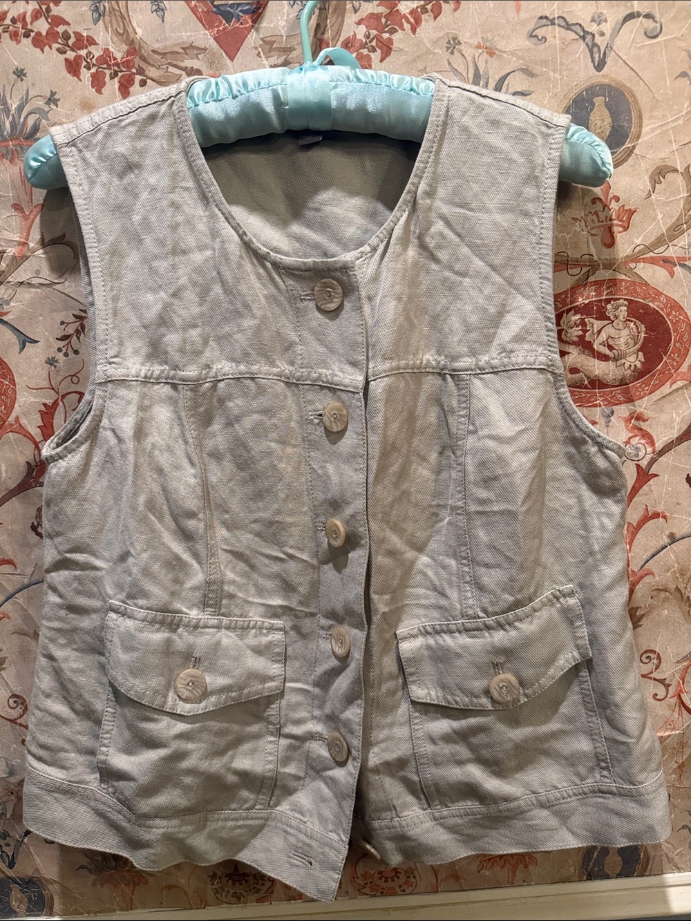 J. Jill Light Gray Sleeveless Button Front Vest